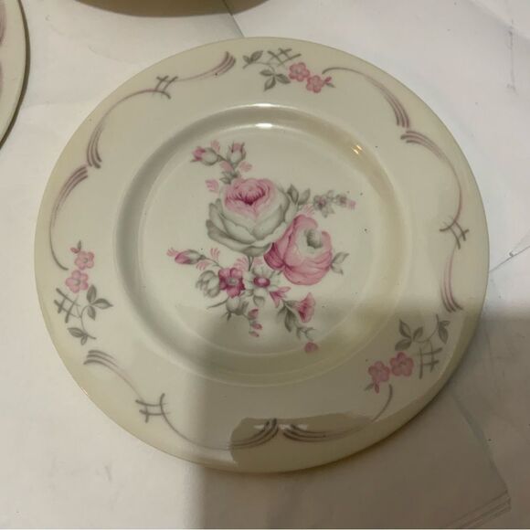 Set 6 Castleton BELROSE 6 1/8” plates Pink Gray Ivory Roses Floral USA G15 - Picture 6 of 10